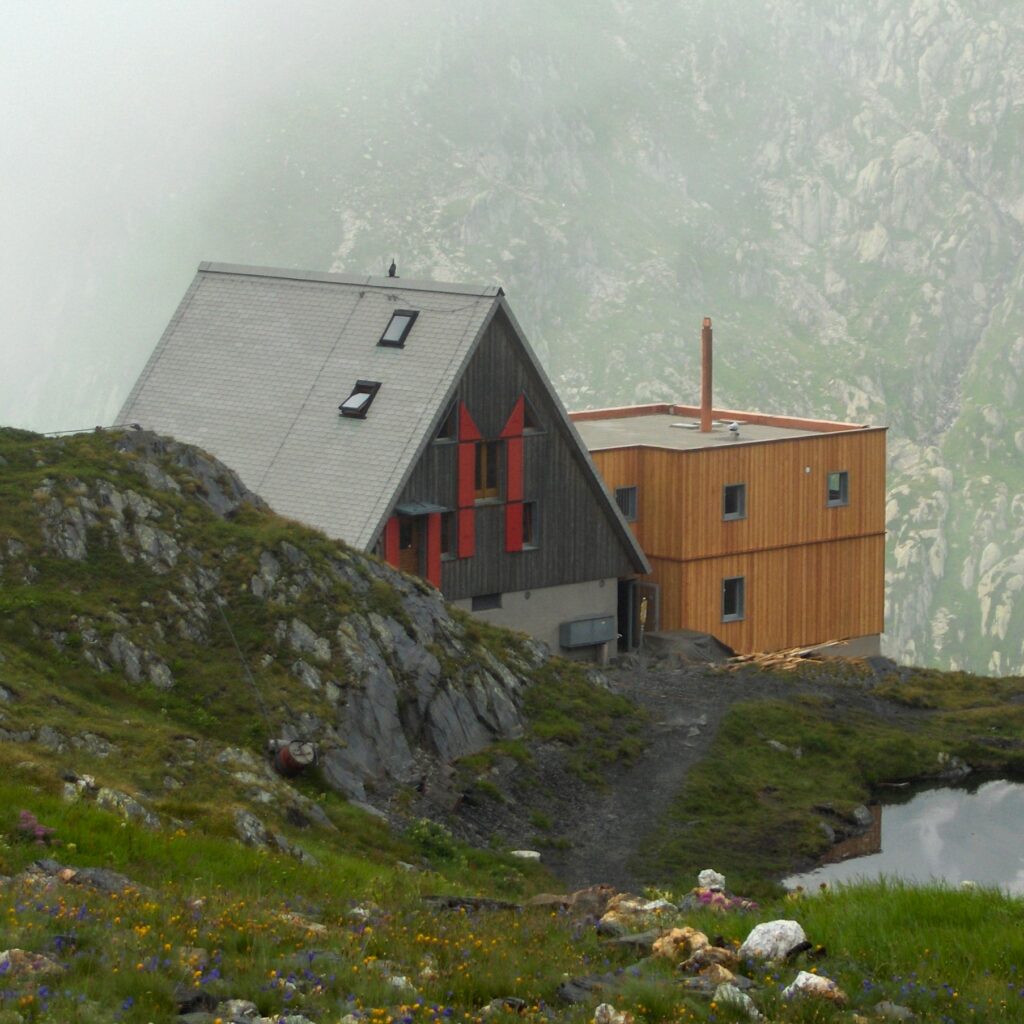 Ampliamento capanna alpina Scaletta a Greina, 2005 – 2010
